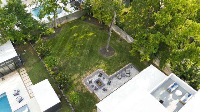 1143 Glendale Ln, Nashville, TN 37204