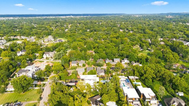1143 Glendale Ln, Nashville, TN 37204