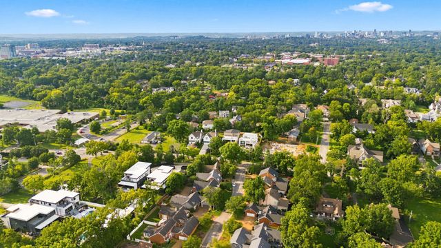 1143 Glendale Ln, Nashville, TN 37204