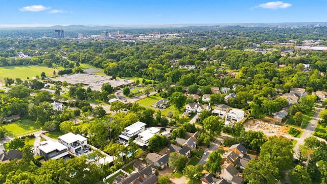 1143 Glendale Ln, Nashville, TN 37204