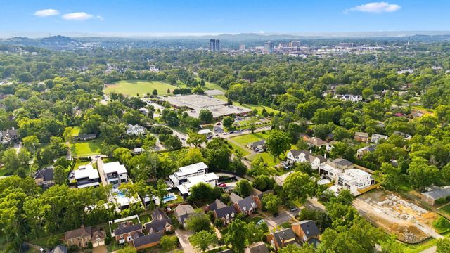 1143 Glendale Ln, Nashville, TN 37204