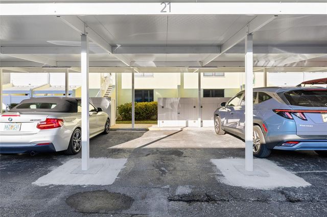 1 WINDRUSH BOULEVARD 21, Indian Rocks Beach, FL 33785