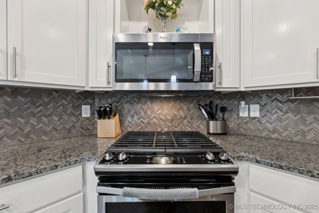 9016 E 132nd Street S, Bixby, OK 74008