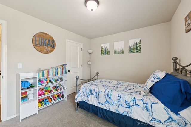 9016 E 132nd Street S, Bixby, OK 74008