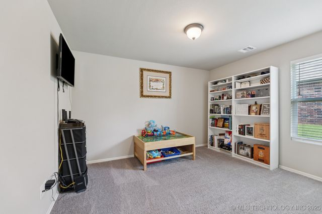 9016 E 132nd Street S, Bixby, OK 74008