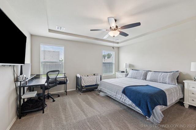 9016 E 132nd Street S, Bixby, OK 74008