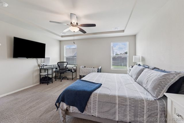 9016 E 132nd Street S, Bixby, OK 74008