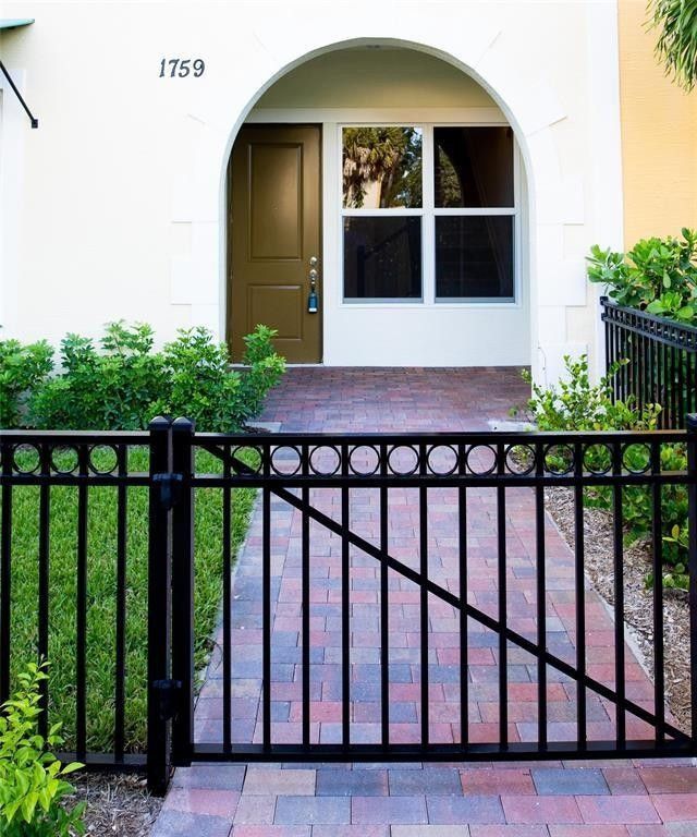 1759 NW 124th Way 1759, Pembroke Pines, FL 33028