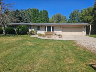 16422 82nd STREET, Bristol, WI 53104