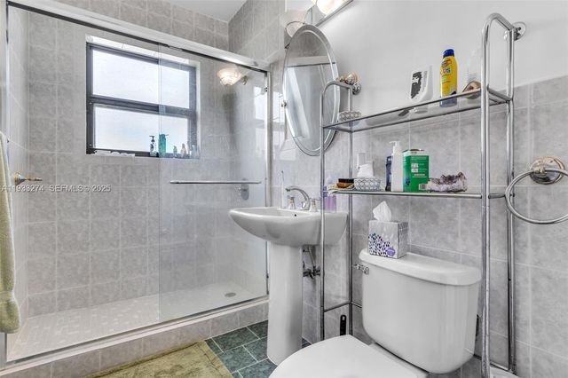 18900 SW 224th St, Miami, FL 33170