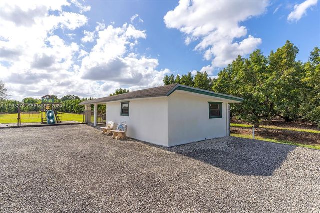 18900 SW 224th St, Miami, FL 33170