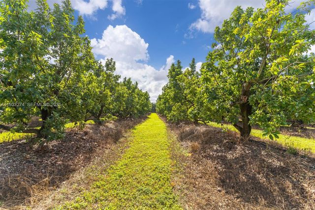 18900 SW 224th St, Miami, FL 33170