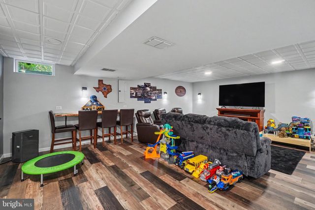150 OLDE HICKORY RD, Mount Wolf, PA 17347