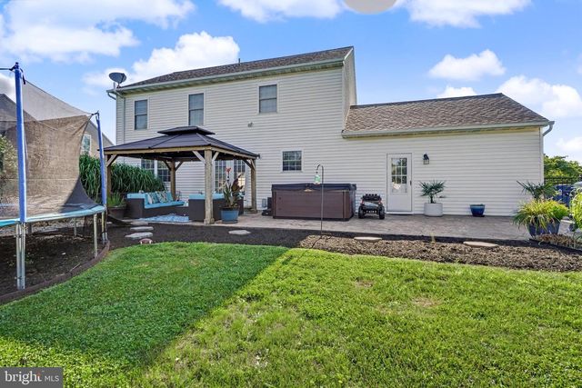 150 OLDE HICKORY RD, Mount Wolf, PA 17347