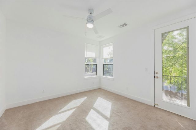 1114 Walton LN B, Austin, TX 78721