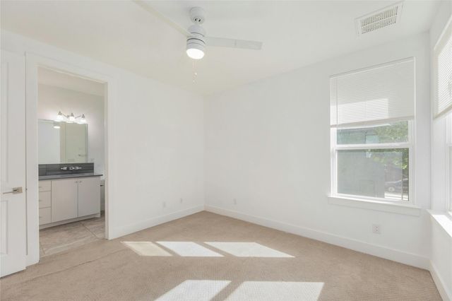 1114 Walton LN B, Austin, TX 78721