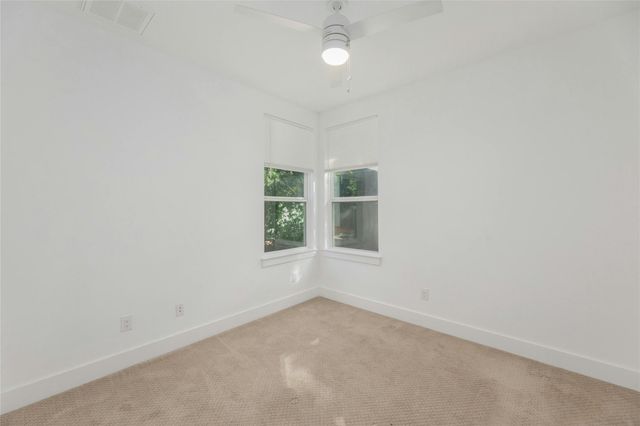1114 Walton LN B, Austin, TX 78721