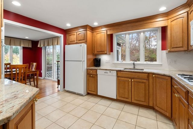 41 Berkeley Rd, Framingham, MA 01701