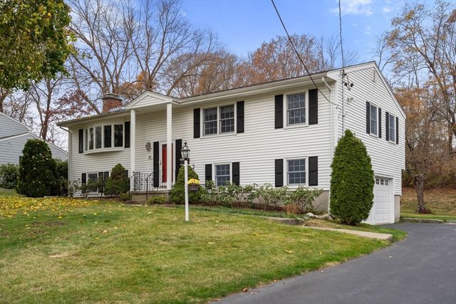 41 Berkeley Rd, Framingham, MA 01701