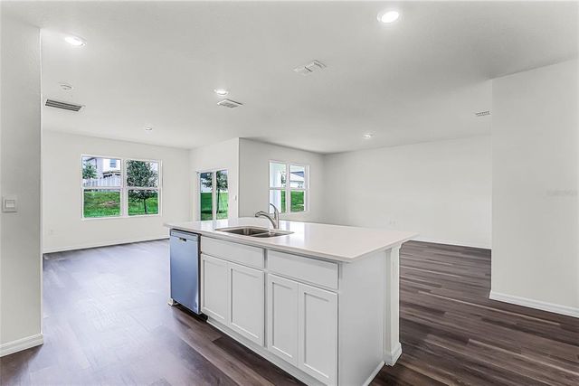 5111 MARSHELDER STREET, Apopka, FL 32712