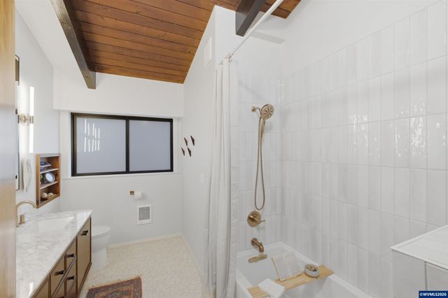 927 Kingwood Dr NW, Salem, OR 97304