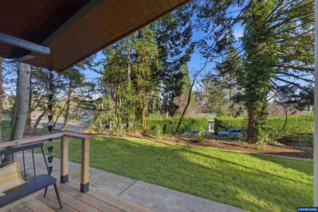 927 Kingwood Dr NW, Salem, OR 97304