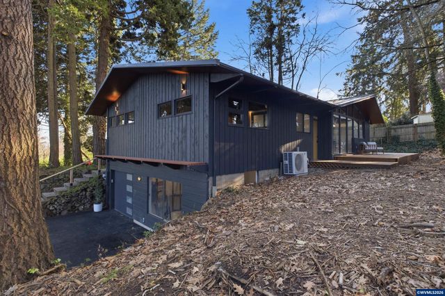 927 Kingwood Dr NW, Salem, OR 97304