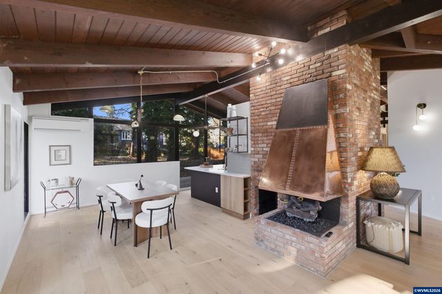 927 Kingwood Dr NW, Salem, OR 97304