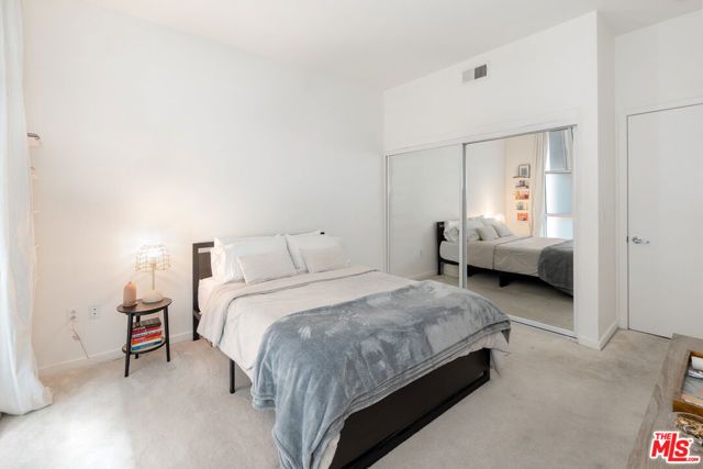 630 W 6th Street 407, Los Angeles, CA 90017