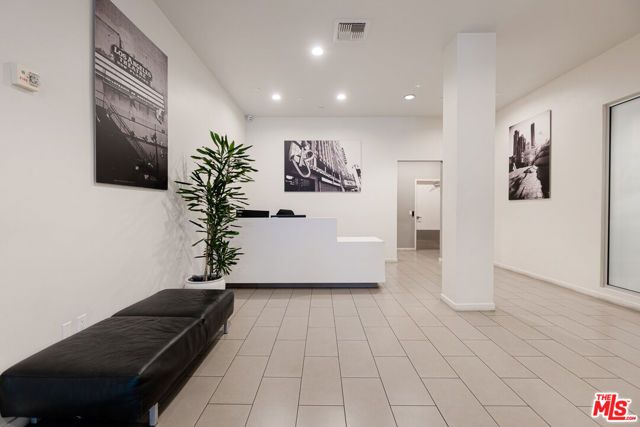 630 W 6th Street 407, Los Angeles, CA 90017