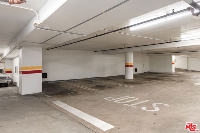 630 W 6th Street 407, Los Angeles, CA 90017