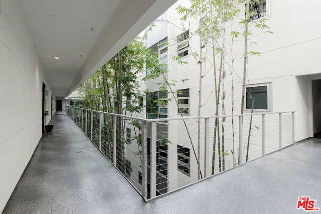 630 W 6th Street 407, Los Angeles, CA 90017