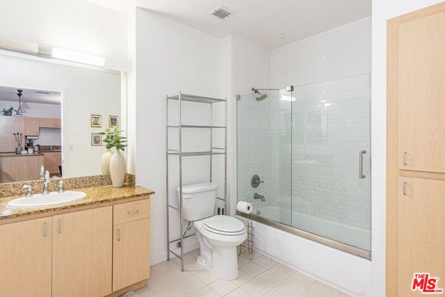 630 W 6th Street 407, Los Angeles, CA 90017