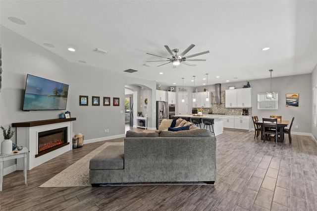 6334 KNOB TREE DRIVE, Lithia, FL 33547