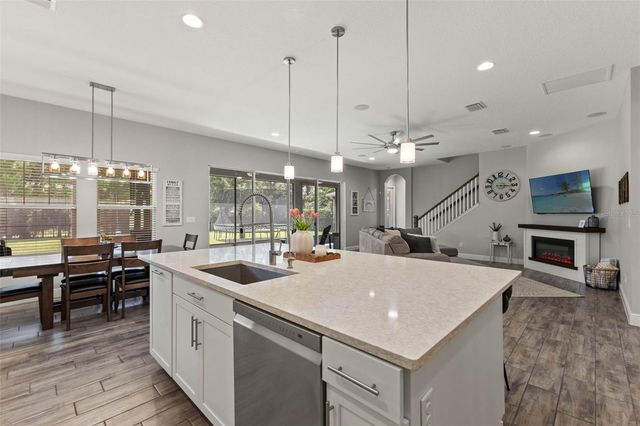 6334 KNOB TREE DRIVE, Lithia, FL 33547