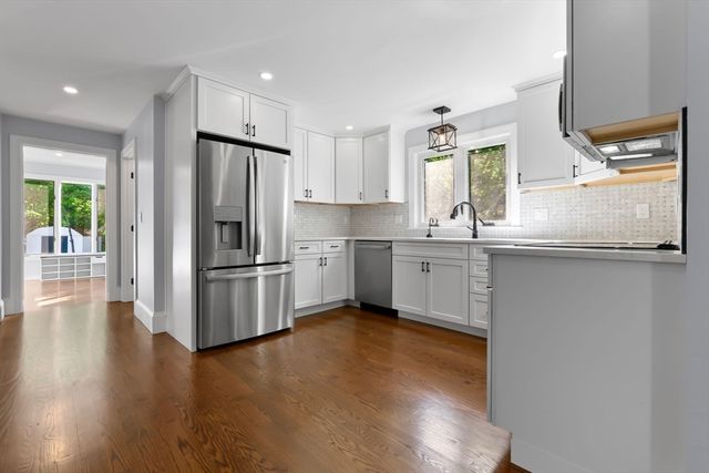12 Longwood Avenue, Beverly, MA 01915