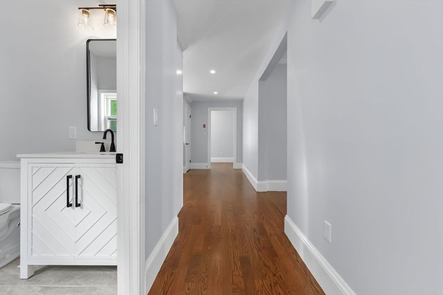 12 Longwood Avenue, Beverly, MA 01915