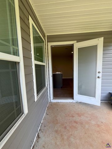 107 Red Tail Circle, Byron, GA 31008