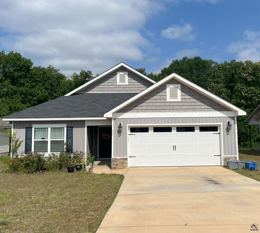 107 Red Tail Circle, Byron, GA 31008