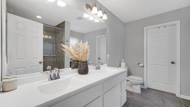 599 E 119th Place, Crown Point, IN 46307