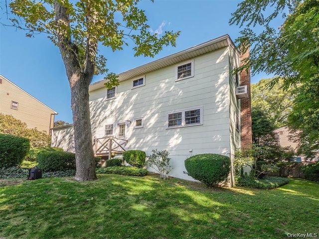 7 Locust Street, Glen Head, NY 11545