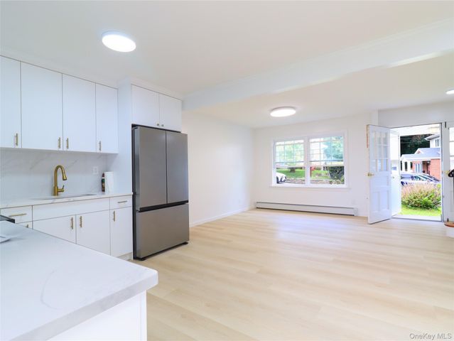7 Locust Street, Glen Head, NY 11545