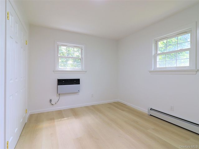 7 Locust Street, Glen Head, NY 11545