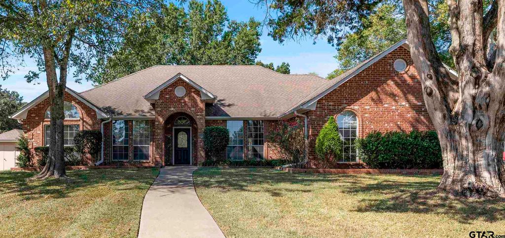 108 Saint Andrews Circle, Hideaway, TX 75771