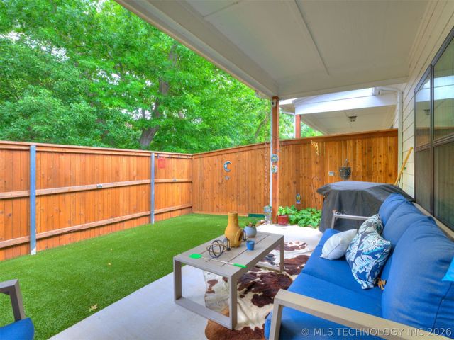 7707 S Redbud Avenue, Broken Arrow, OK 74011