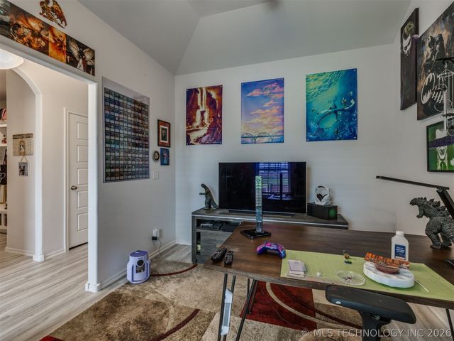 7707 S Redbud Avenue, Broken Arrow, OK 74011
