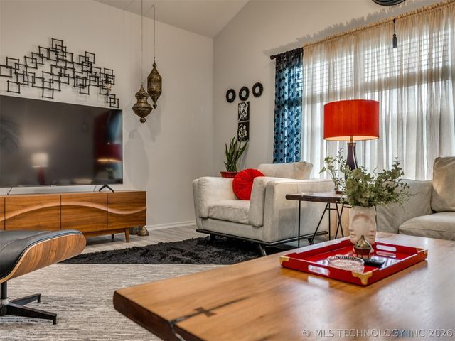 7707 S Redbud Avenue, Broken Arrow, OK 74011