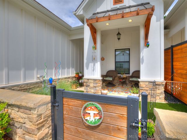 7707 S Redbud Avenue, Broken Arrow, OK 74011