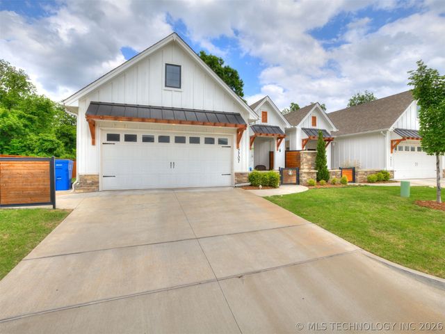 7707 S Redbud Avenue, Broken Arrow, OK 74011