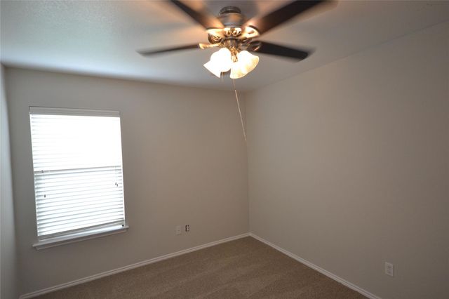 228 Falcon LN, Leander, TX 78641